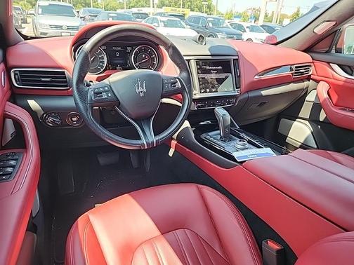 2022 Maserati Levante Modena