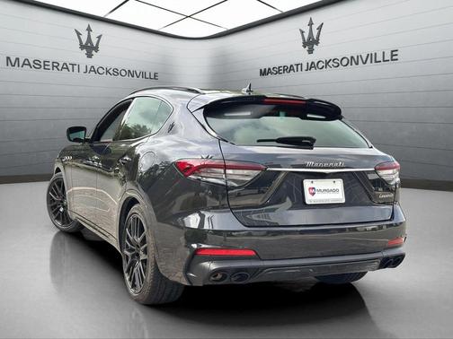 2022 Maserati Levante Modena