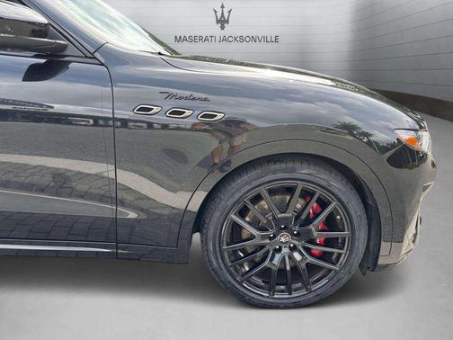 2022 Maserati Levante Modena