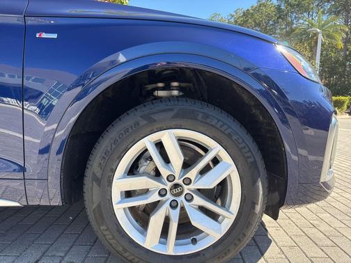 2022 Audi Q5 45 S line Premium