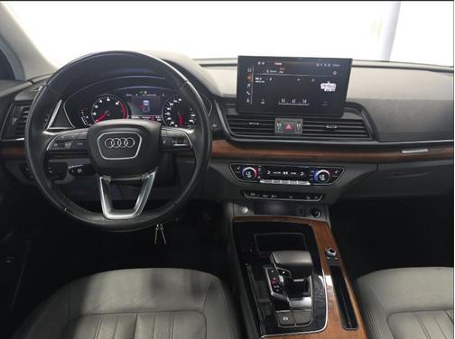 2022 Audi Q5 45 S line Premium