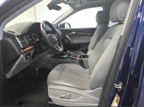 2022 Audi Q5 45 S line Premium