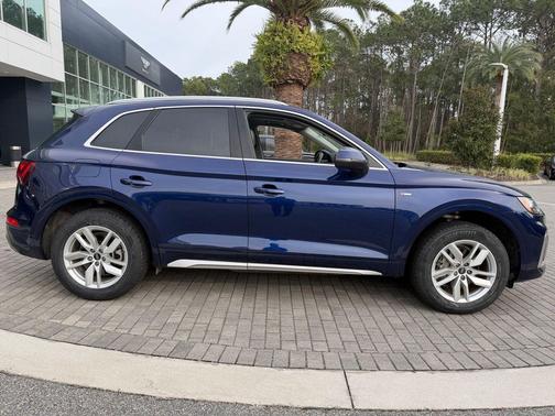 2022 Audi Q5 45 S line Premium