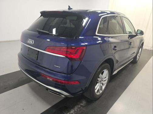 2022 Audi Q5 45 S line Premium