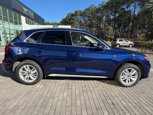 2022 Audi Q5 45 S line Premium