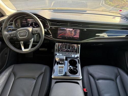 2023 Audi Q8 55 Premium