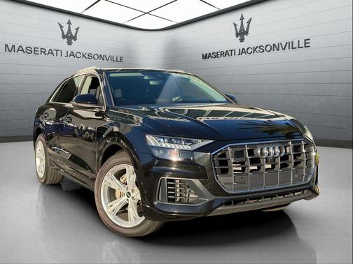 2023 Audi Q8 55 Premium