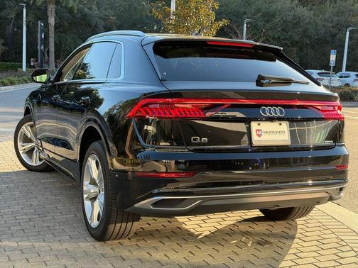 2023 Audi Q8 55 Premium