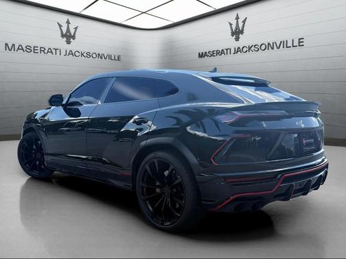 Black 2021 Lamborghini Urus Base