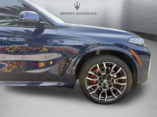 Tanzanite Blue II Metallic 2024 BMW X5 xDrive40i