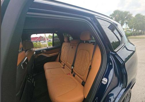Tanzanite Blue II Metallic 2024 BMW X5 xDrive40i