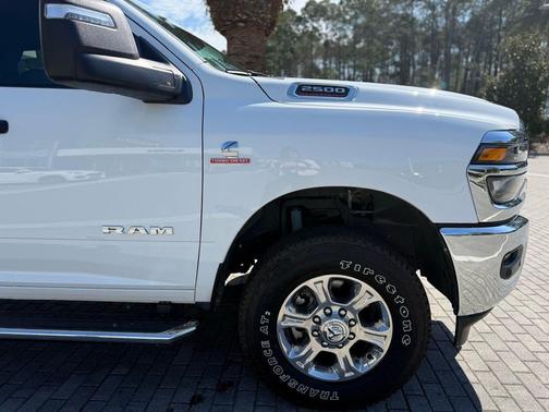 2025 RAM 2500 Big Horn Crew Cab 4x4 6'4' Box