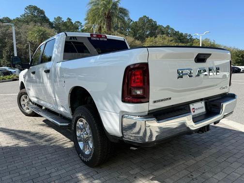 2025 RAM 2500 Big Horn Crew Cab 4x4 6'4' Box
