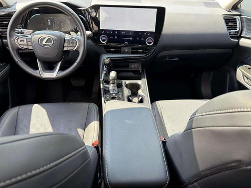 2022 Lexus NX 350h Premium