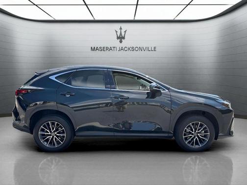 2022 Lexus NX 350h Premium
