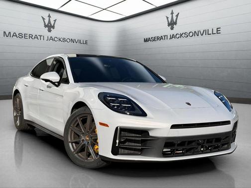 2024 Porsche Panamera Base