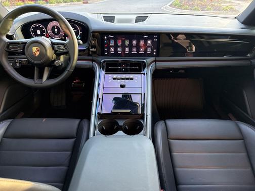 2024 Porsche Panamera Base