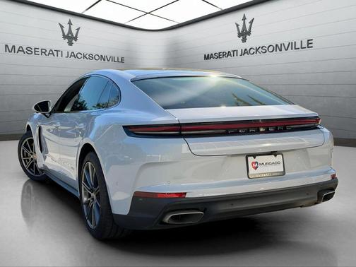 2024 Porsche Panamera Base