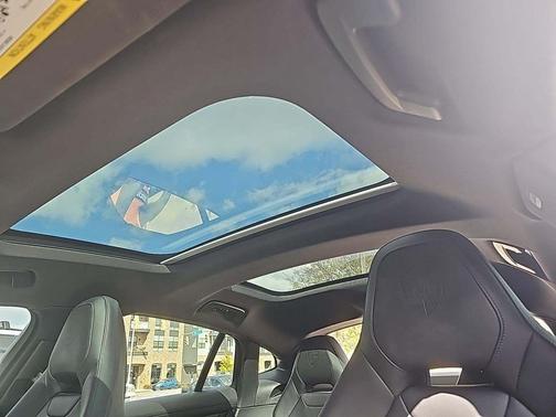 2024 Porsche Panamera Base