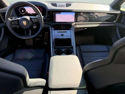 2024 Porsche Panamera Base