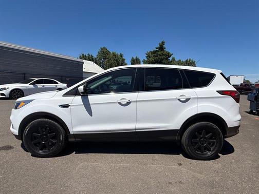 White 2017 Ford Escape SE