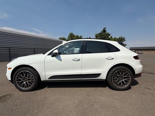 2015 Porsche Macan S