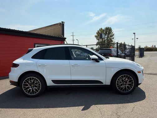 2015 Porsche Macan S