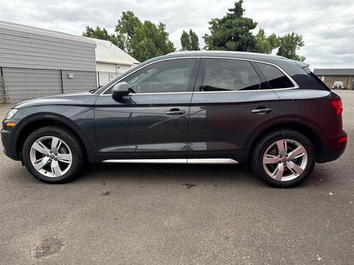 2018 Audi Q5 2.0T Premium Plus