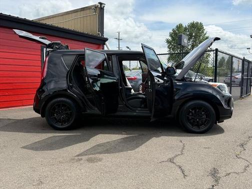 2014 Kia Soul Base