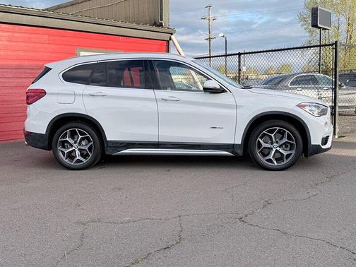 White 2018 BMW X1 xDrive28i