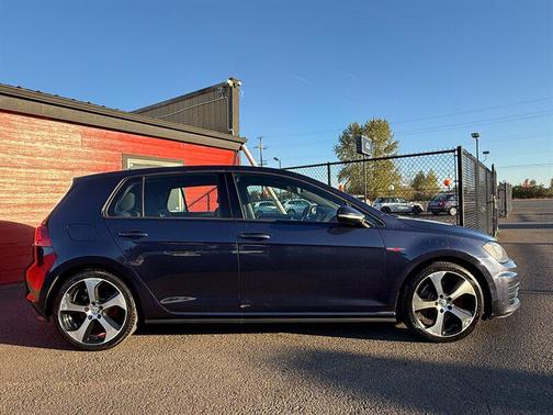 2015 Volkswagen Golf GTI 2.0T S 4-Door