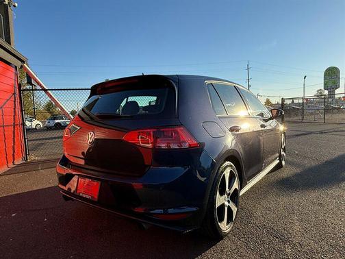 2015 Volkswagen Golf GTI 2.0T S 4-Door