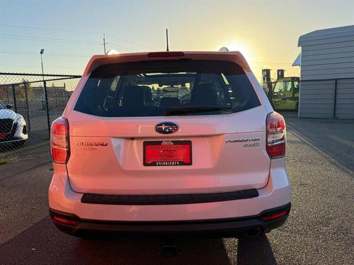 2015 Subaru Forester 2.5i Touring