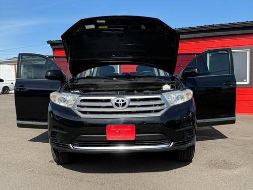 2011 Toyota Highlander SE
