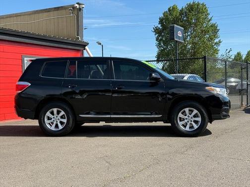 2011 Toyota Highlander SE