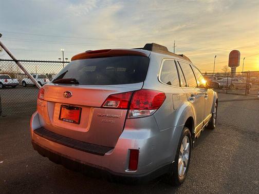 2012 Subaru Outback 2.5i Premium