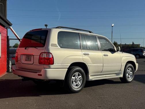 2001 Lexus LX 470 Base