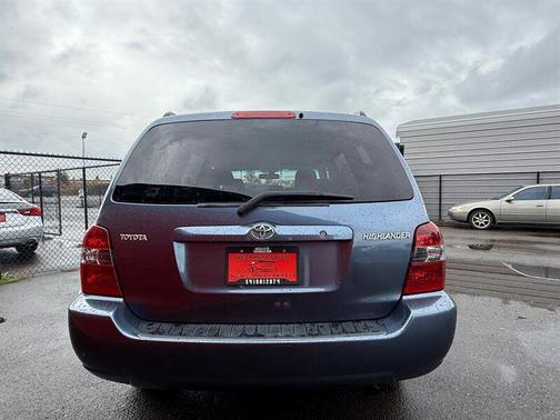 2004 Toyota Highlander Base