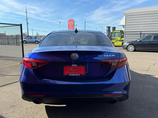 2022 Alfa Romeo Giulia Ti