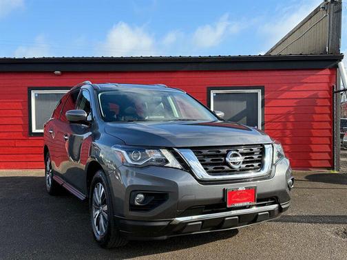 2019 Nissan Pathfinder SL