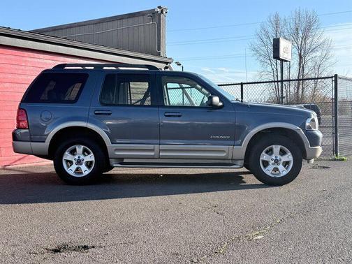 2005 Ford Explorer Eddie Bauer