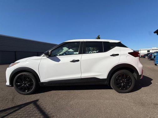 2021 Nissan Kicks S