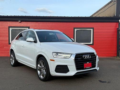 White 2016 Audi Q3 2.0T Premium Plus