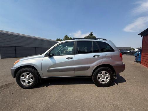 2003 Toyota RAV4 Base