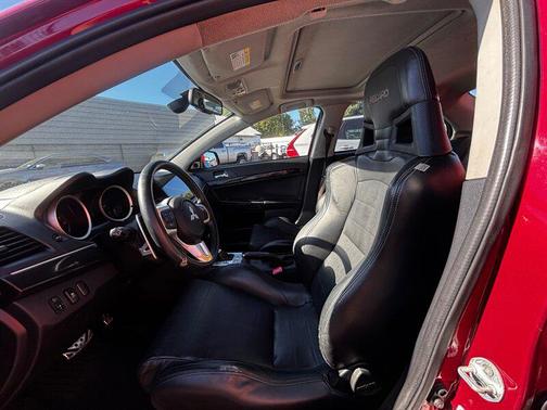 2013 Mitsubishi Lancer Evolution MR