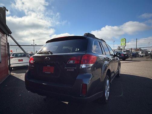 2010 Subaru Outback 2.5 i Limited