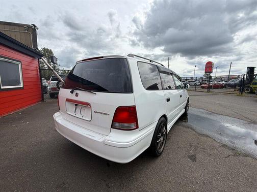 White 1998 Honda Odyssey