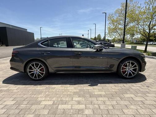 2025 Genesis G70 2.5T AWD