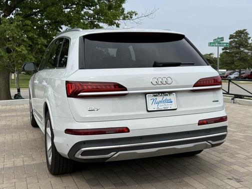 2022 Audi Q7 55 Premium