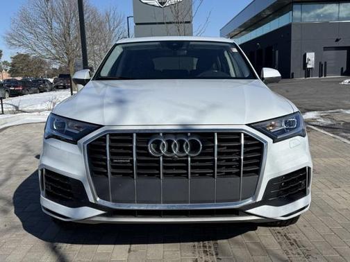 2022 Audi Q7 55 Premium